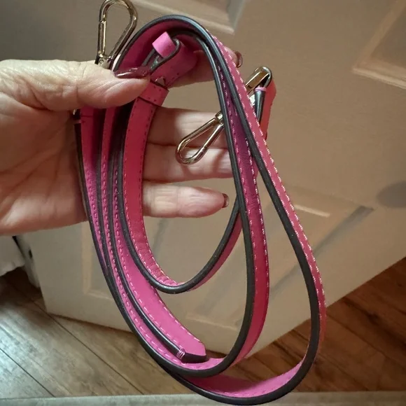 NWT Kate Spade Dorie Small Bucket Bag in Hibiscus Tea / Pink NWOT - Picture 3 of 4